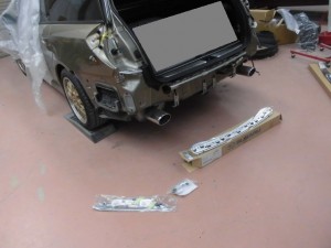 スバルレガシー バンパー修理