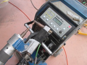 トヨタハイエース 溶接パネル交換