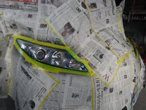 埼玉県春日部市:エスティマハイブリッド ヘッドライト黄ばみ再生