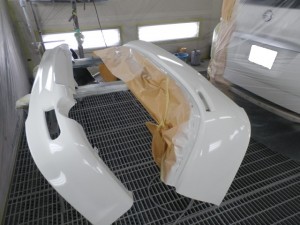 日産セレナ キズへこみ修理