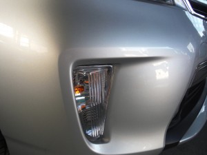 埼玉県春日部市:トヨタ プリウスPHV フロントバンパー修理