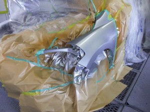 埼玉県春日部市 日産ティーダ 左前部修理