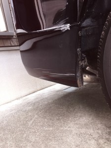 ステップワゴン リヤバンパー及びリヤフェンダー 安くキレイに直します。