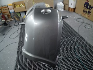 北本市 エクストレイル リヤバンパー修理 安くキレイに