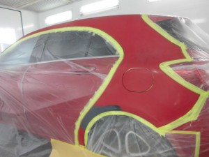 さいたま市:メルセデスベンツAクラスのコスト優先板金修理