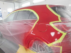 さいたま市:メルセデスベンツAクラスのコスト優先板金修理
