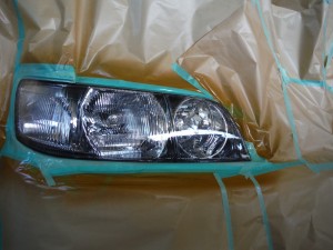 ヘッドライトレンズ 黄ばみ除去 再塗装