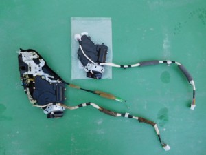 UCF31 セルシオ ドアロック故障修理