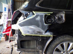 あっ 当て逃げ・・・ レガシー リヤバンパー交換/右リヤフェンダー板金塗装/桶川市