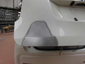 ホンダ N-ワゴン バックドアの凹み板金修理