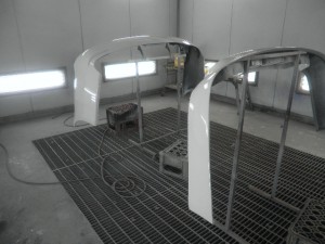 BMW E60 リヤバンパ修理