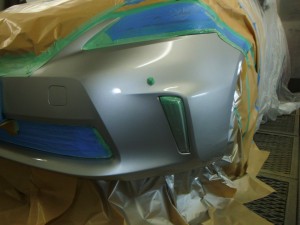 プリウスα バンパー修理・塗装