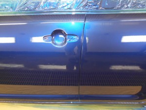カローラルミオン ドアの凹み板金塗装
