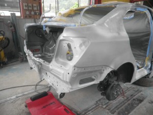 アクシオHV追突被害車