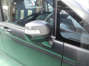 ドアミラーが動かない!ステップワゴン(RK1) ドアミラー故障